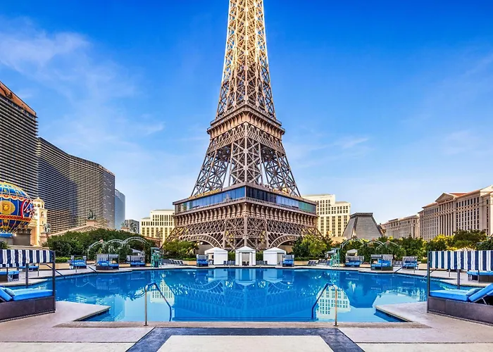 Paris & Casino (Adults Only)